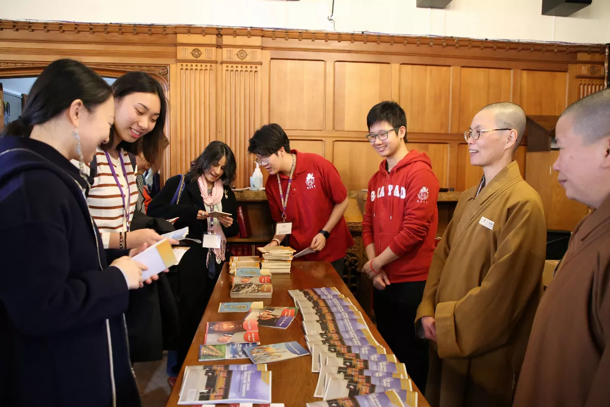 Buddhist Spiritual Gathering at Emmanuel College, University of Toronto: Over 100 Faculty and Students Explore Humanistic Buddhism